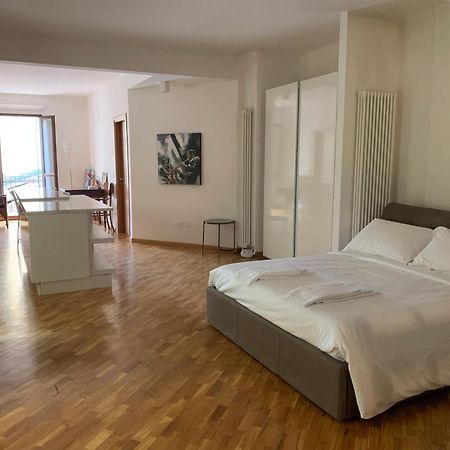 Apartamento Loft Del Pratello Bolonia Exterior foto