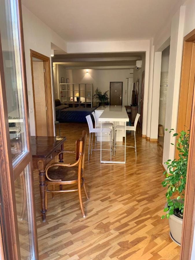 Apartamento Loft Del Pratello Bolonia Exterior foto
