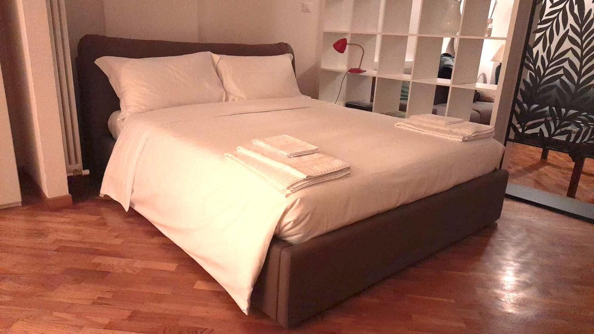 Apartamento Loft Del Pratello Bolonia Exterior foto