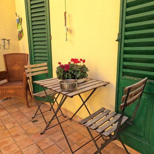 Apartamento Loft Del Pratello Bolonia Exterior foto