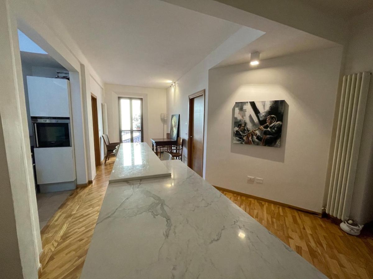 Apartamento Loft Del Pratello Bolonia Exterior foto
