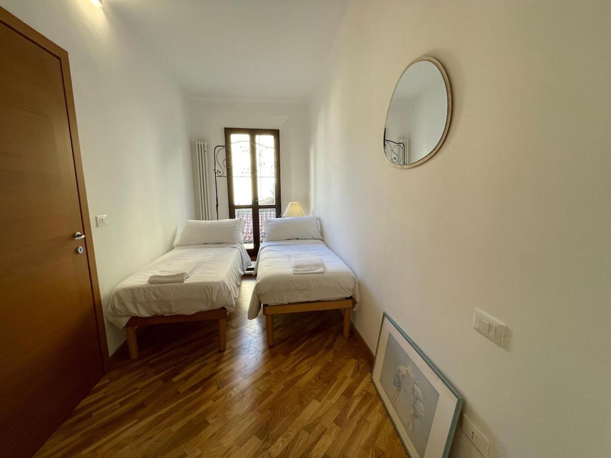 Apartamento Loft Del Pratello Bolonia Exterior foto